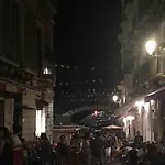 La Casa Al Teatro